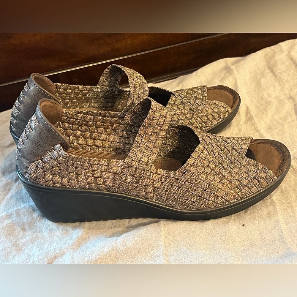 Size 10-Baretraps Bronze Wedge Sandal